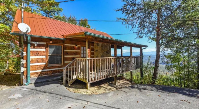 Коттедж c 1 комнатой View Private Studio Cabin Hot Tub Relax Honeymoon