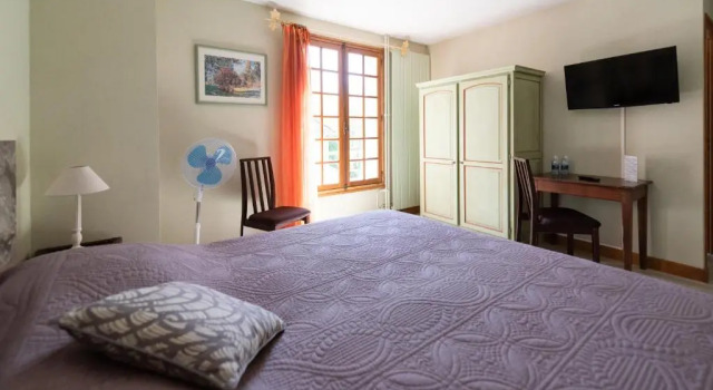 Номер Standard Logis Hôtels - Hôtel Restaurant Domaine Les Falaises