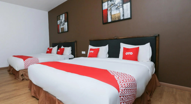 Семейный люкс OYO 89915 East Mount Hotel
