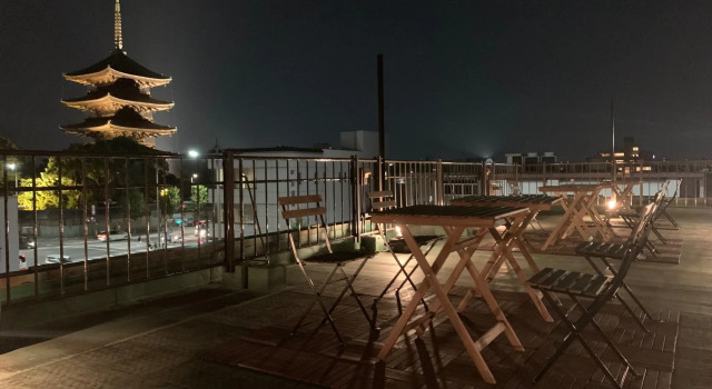 Кровать в общем номере THE NEXT DOOR Dormitory & Private Hostel