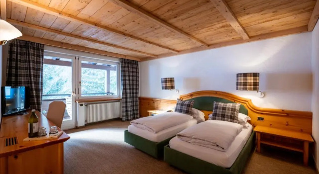 Номер Standard Sporthotel Teresa