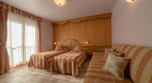 Трёхместный номер Standard Hotel Lo Fleyé