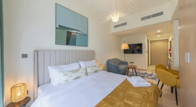 Bright and cozy studio in Azizi Riviera