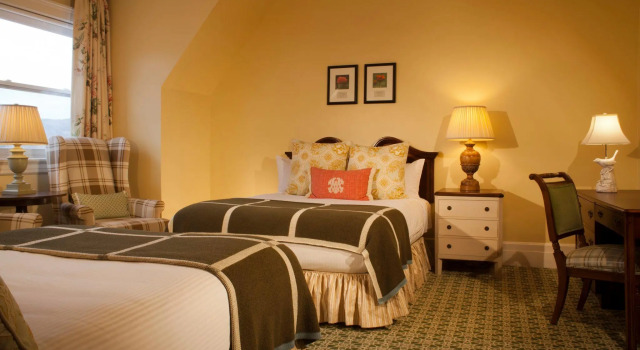 Четырёхместный семейный номер Standard Omni Mount Washington Resort & Spa