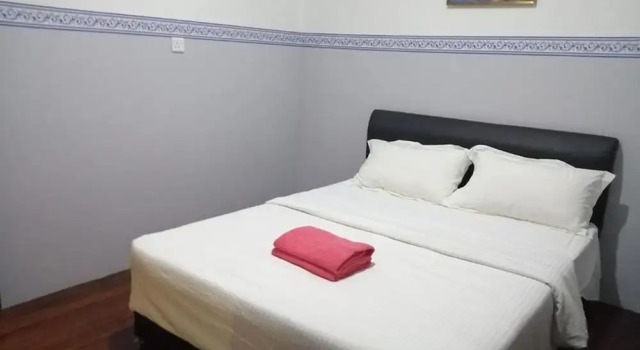 Beautiful Double Room With Ac in Kuching Center, Buchen Sie Pension Kuching 