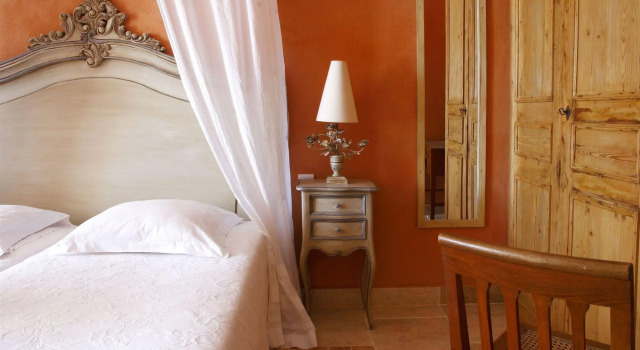Le Mas des Gres, Book Hotel Hoteller i Lagnes med parkering, Parkering