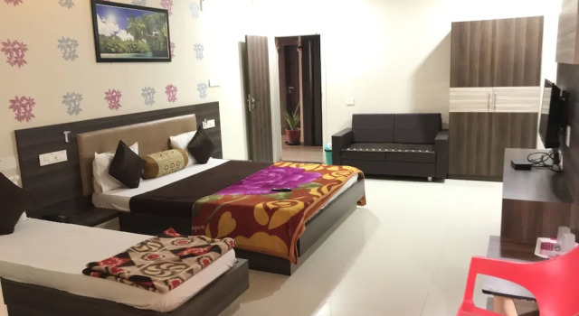 Номер Standard Hotel Atithi