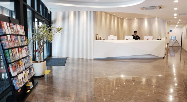 Hotel Bridge Seogwipo