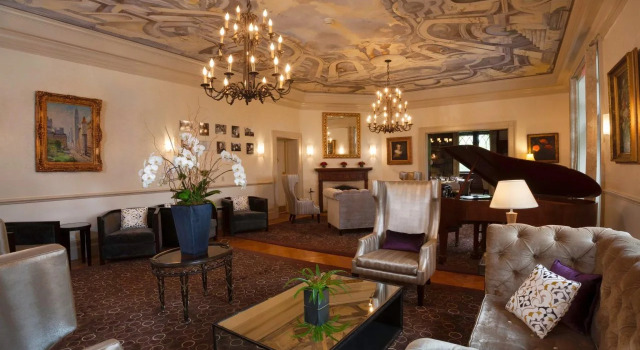 Castle Hotel & Spa, Забронировать Курортный отель Территаун Westchester County