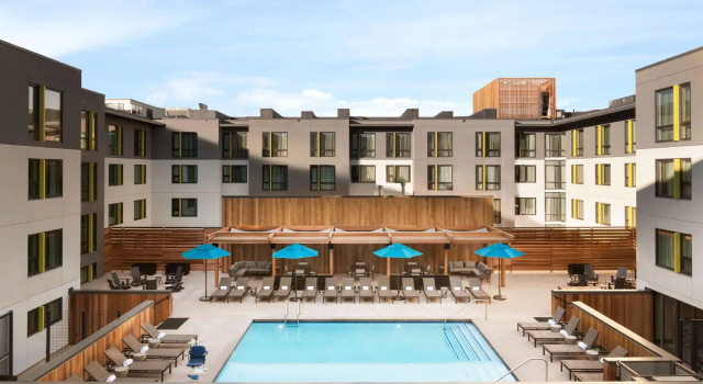 Кровать в общем номере Hilton Garden Inn Boulder
