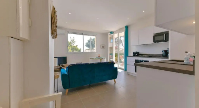 Апартаменты Appartement refait à neuf, proche plage et centre ville- Ajaccio-Parc Berthaut