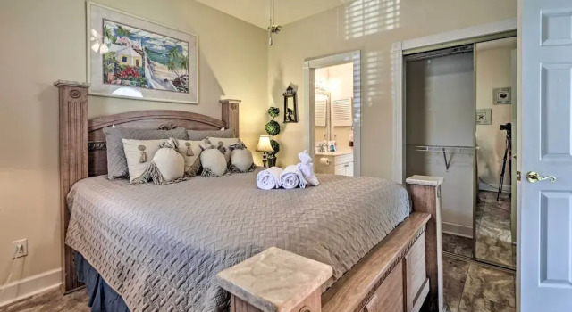 Lovely Myrtle Beach Retreat - Near Golf Course!, Забронировать Апартаменты/квартира Миртл-Бич Гранд-Странд, рядом с PineHills Palmetto at Myrtlewood Golf Club