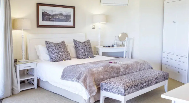 Вилла с балконом и рядом с пляжем Supertubes Guesthouse