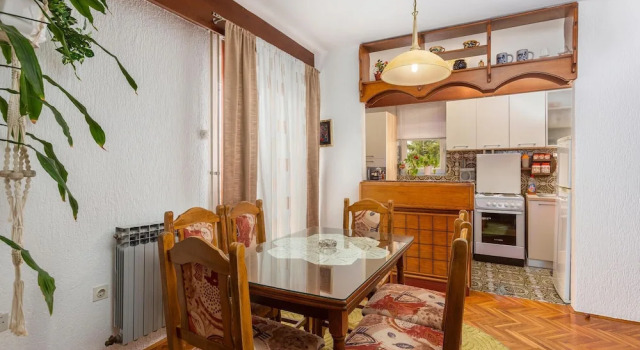 Nice Apartment in Cavle With Wifi and 2 Bedrooms, Забронировать Апартаменты/квартира Отели Приморско-Горанской жупания с парковкой, Парковка