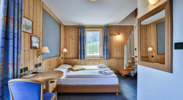 Семейный номер Standard с балконом MyTime Hotels Savoy