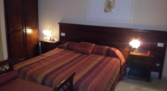 Двухместный номер Standard George Hotel