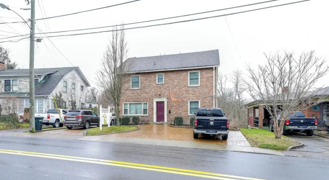 Beckley Studio w/ Private Hot Tub & Home Gym!, Book Lejlighed Beckley West Virginia