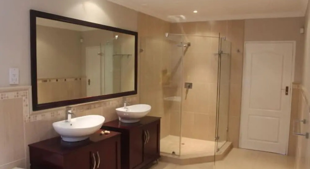 Номер Premium The Capital Guest House