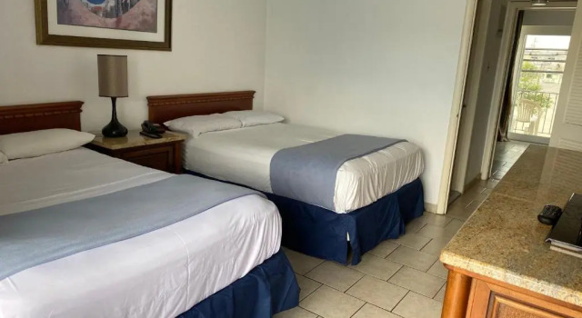 Люкс Brittany Motel
