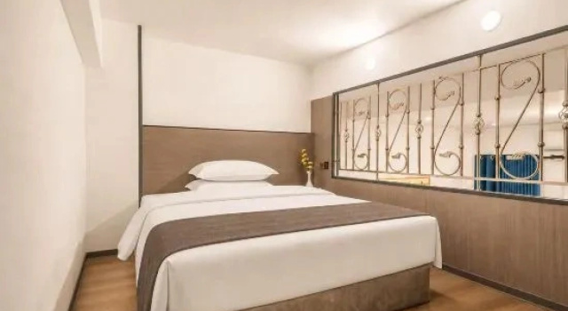 Люкс LAOS WEI YE NA H0TELComplimentary（ airport transfer requires advance reservation）