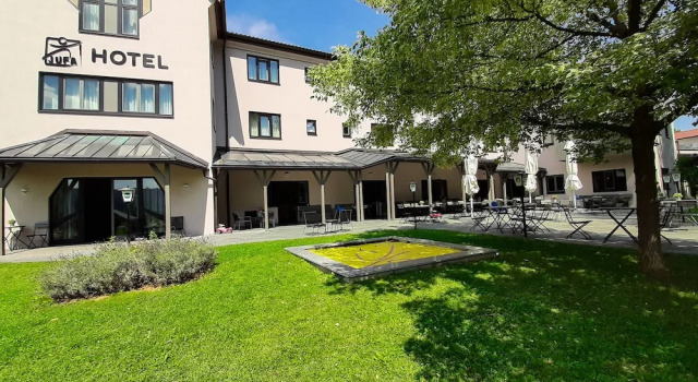 JUFA Hotel Maria Lankowitz am See, Book Hotel Hotels in Maria Lankowitz with Parking, Parking