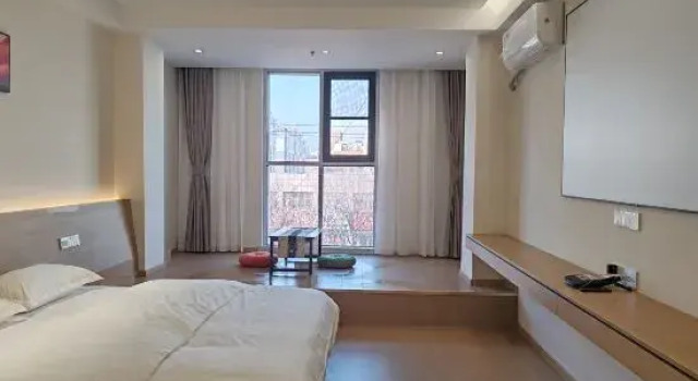Qiancheng Hotel (Defu Jian Cai Cheng)