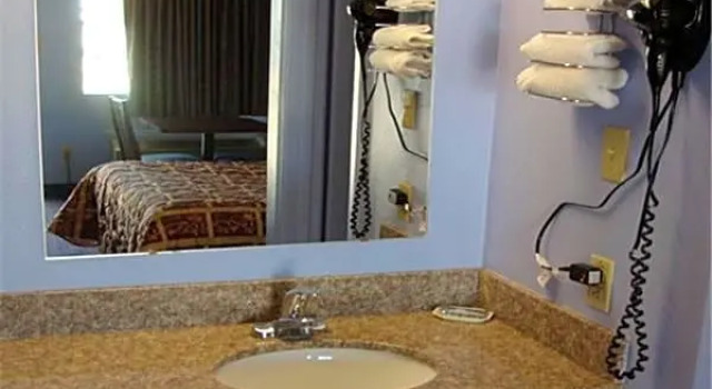 Номер Standard Colonial Inn Hammond