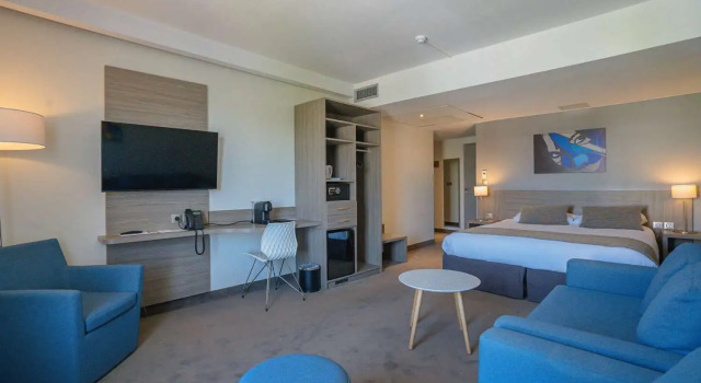 Двухместный полулюкс Best Western Linko Aubagne