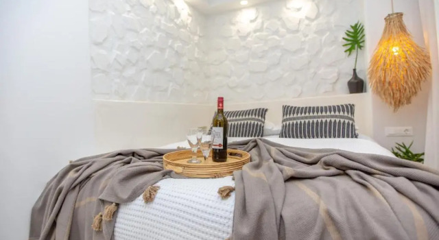 Апартаменты Premium Emery Suites
