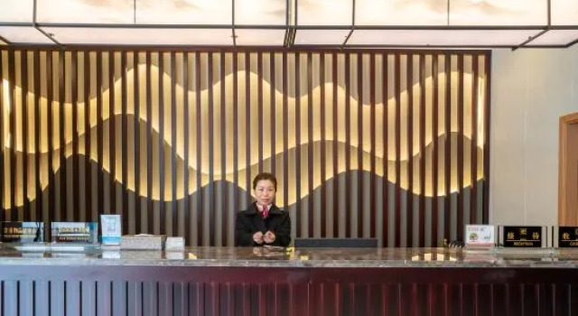 Yichun Kangju Hot Spring Hotel, Rezerwuj Hotel Yichun Jiangxi