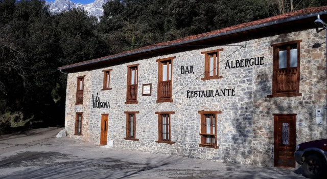 Albergue La Vargona, Book Hotel Camaleno Liébana