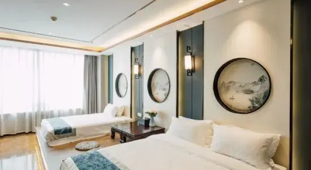 Люкс Premier Liao Hotel (Zibo Shepherd Village Barbecue University of Technology)