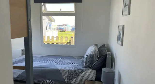 Seaside Escape Chalet in Bridlington South Shore, Забронировать Шале Отели Англии 3 звезды, 3*