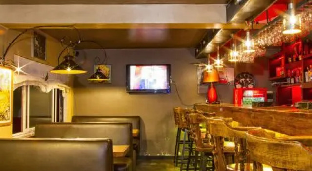 Savanna Cafe, Rezervovat Penzión Hotely v Analamanga s parkováním, Parkování