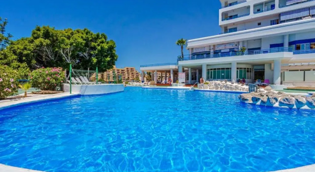 Апартаменты Paraiso Suites with Mega Views, Sea and Mountain.