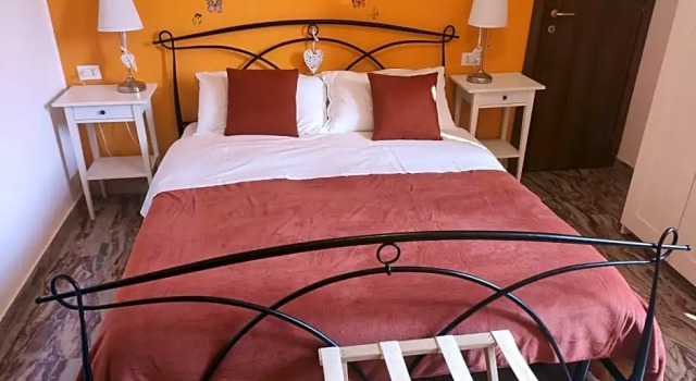 B&B Isolatiberina, Забронировать Отель «постель и завтрак» Отели Рима с парковкой, рядом с Уста истины, Парковка