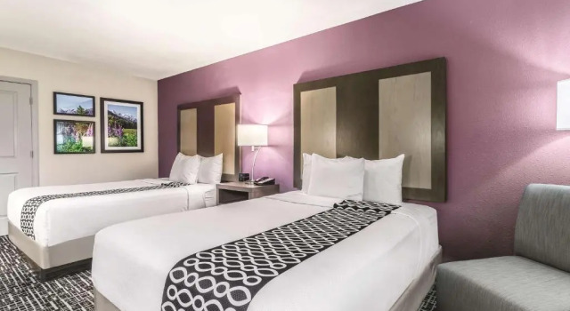 Четырёхместный номер Standard La Quinta by Wyndham Glenwood Springs