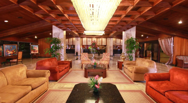 Dominican Fiesta Hotel & Casino, Boek Hotel El Jobo de Mendoza Santo Domingo