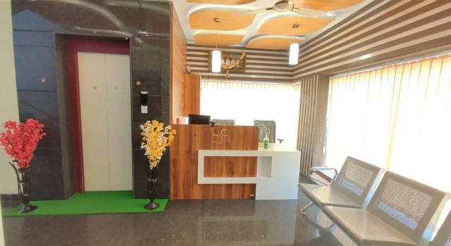 Hotel Royal Suites - Yeshwanthpur, Забронировать Отель Отели штата Карнатаки с парковкой, Парковка