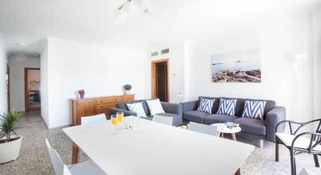 Апартаменты с 3 комнатами с видом на море Apartamentos Bahia
