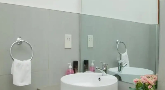 Апартаменты Luxury Cozy Kampala Apartment With 2 Bedrooms