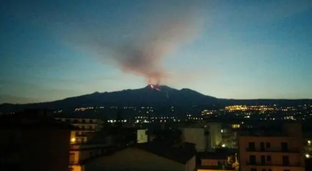 Attico Con Panorama su Etna e Taormina, Buchen Sie Hotel Hotels in Sizilien mit Parkplatz, Parkplätze
