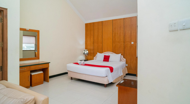 Suite RedDoorz near Rumah Sakit Baptis Kediri