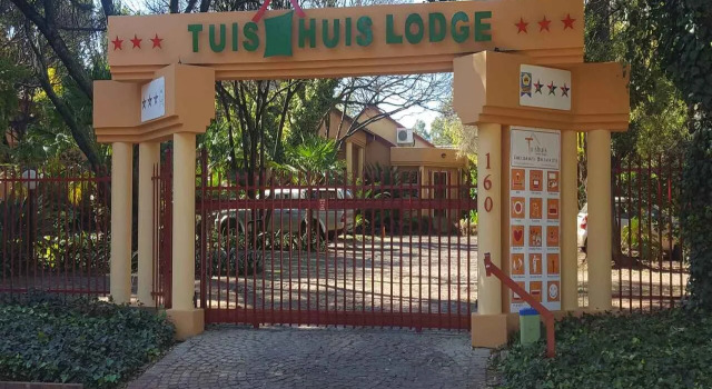 Tuishuis Lodge, Buchen Sie Hotel Centurion Tshwane