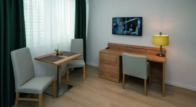 Apartment Muensterstrasse, Забронировать Апартаменты/квартира Мёрсенбройх Дюссельдорф