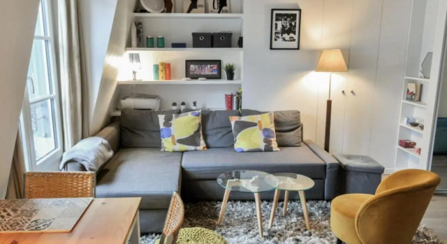 Студия Calm and atypical studio close to Quartier Latin in Paris - Welkeys