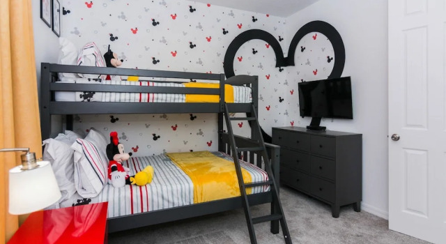 Коттедж Luxury Lake View W/pool- Star Wars Game Roomsa2145
