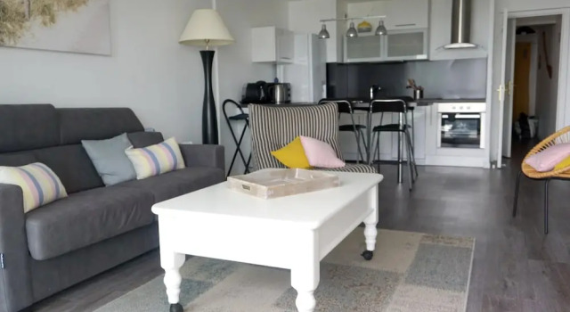 Apartment with One Bedroom in Guidel, with Wonderful Sea View, Shared Pool, Furnished Balcony - 100 M From the Beach, Rezerwuj Apartament Guidel-Plages 