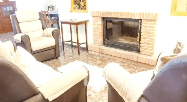 Villa With 5 Bedrooms in La Guardia de Jaén, With Wonderful Mountain View, Private Pool, Enclosed Garden, Book Villa Sommerhuse i Jaen, Hytte