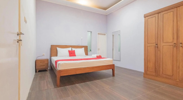 RedDoorz Resort Syariah @ Idelansia Homestay Ciater, Foglalás Üdülőközpont Ciater West Java